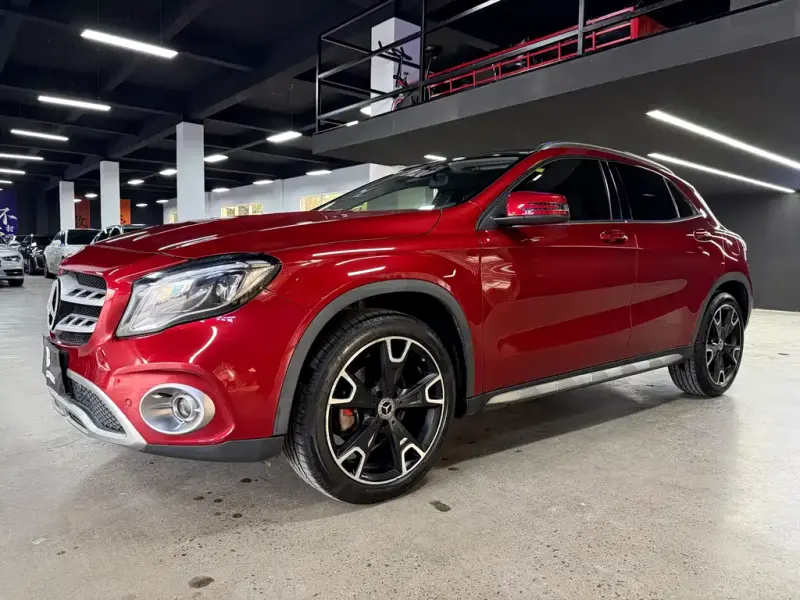 Mercedes-Benz GLA, 2018