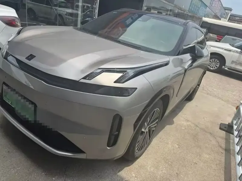 Lynk & Co 08 EM-P, 2025