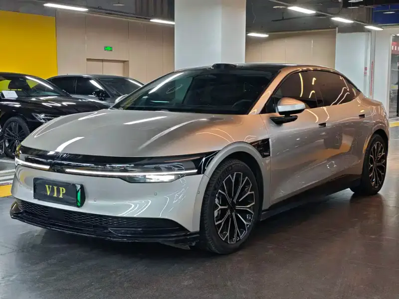 Zeekr 007, 2025