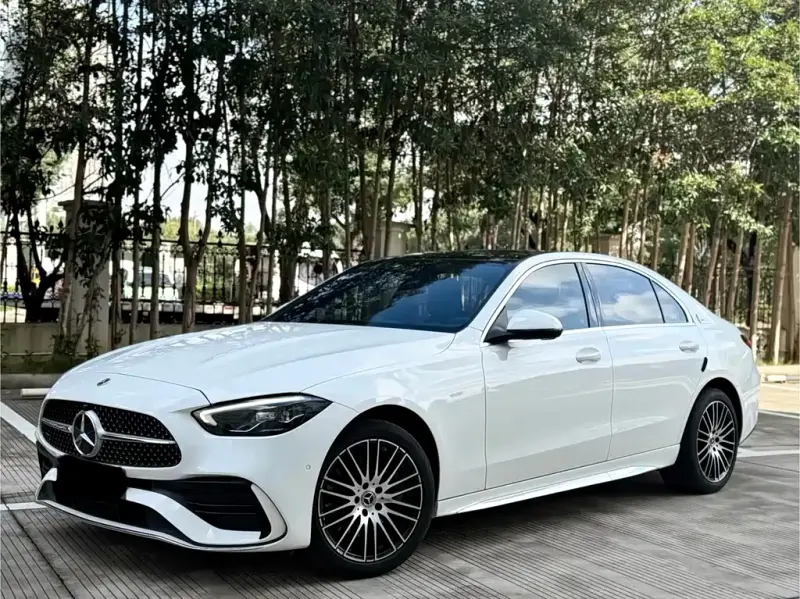 Mercedes-Benz C-Class, 2025