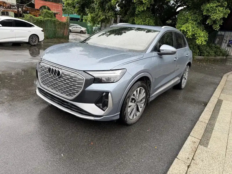 Audi Q4 e-tron, 2022