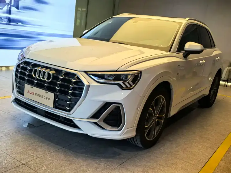 Audi Q3, 2022