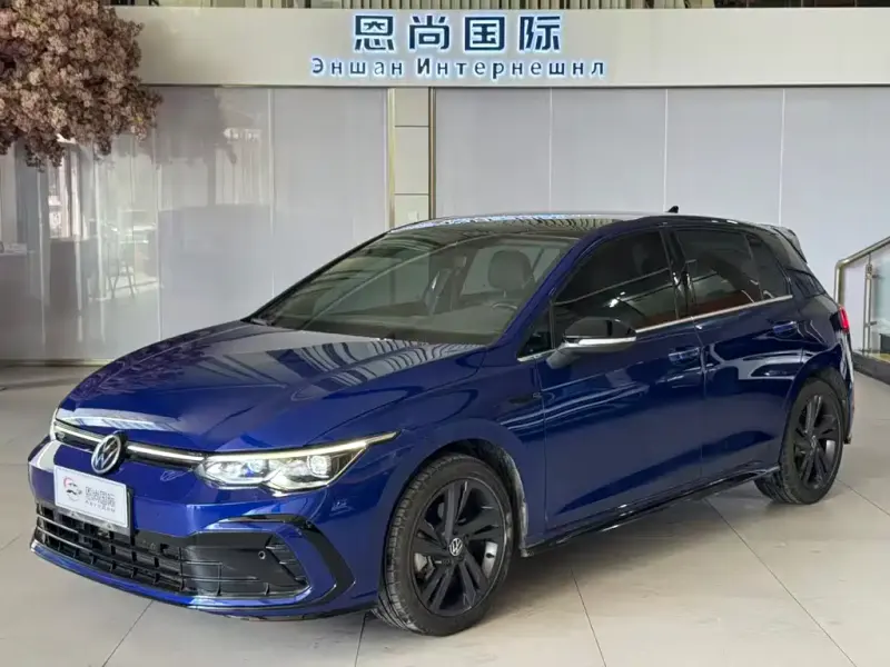 Volkswagen Golf, 2022