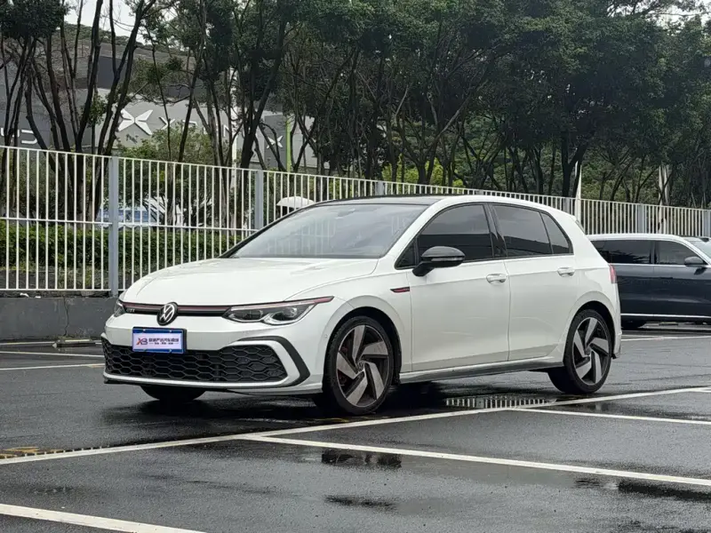 Volkswagen Golf GTI, 2023
