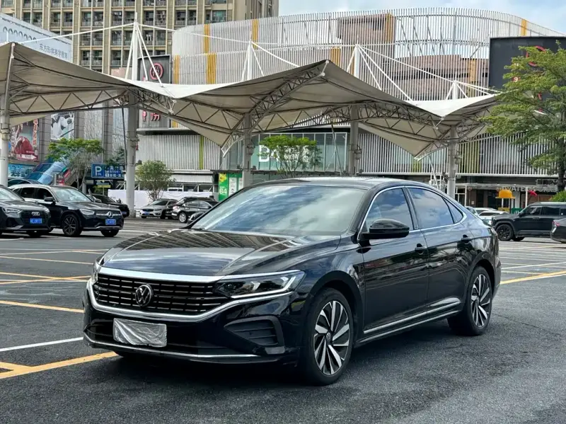 Volkswagen Passat, 2025