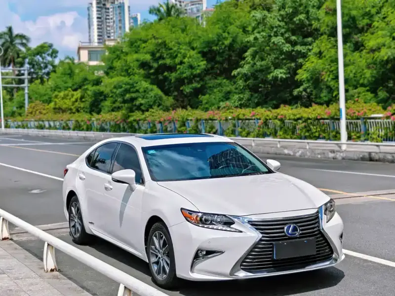 Lexus ES, 2017