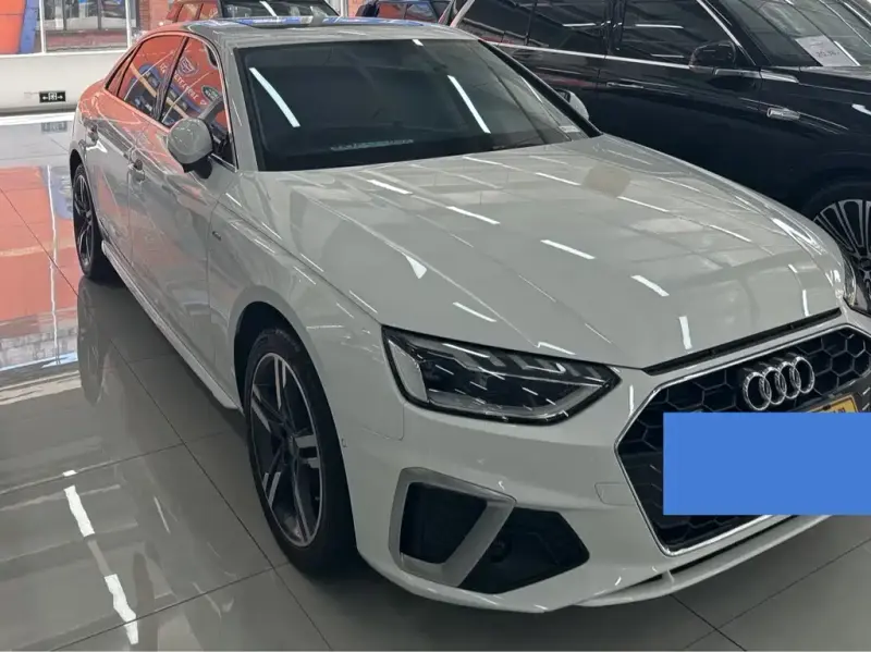 Audi A4L, 2020
