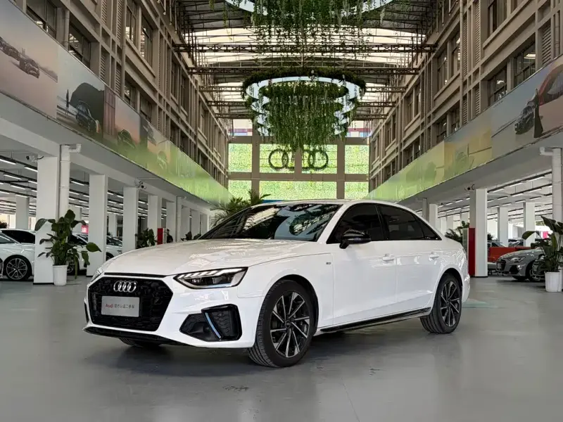 Audi A4L, 2023
