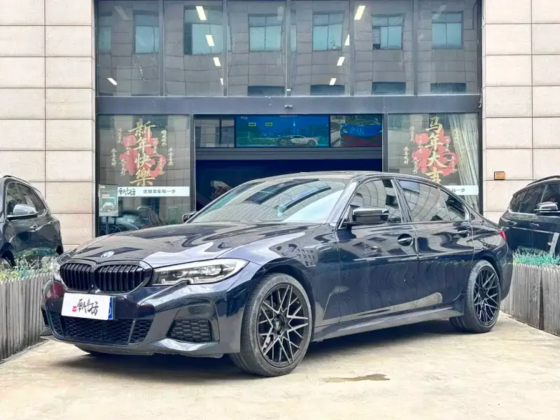 BMW 3 Series, 2022