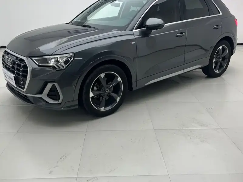 Audi Q3, 2022