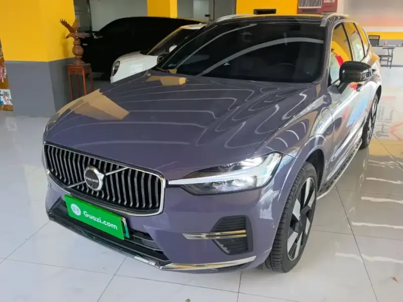 Volvo XC60 PHEV, 2024
