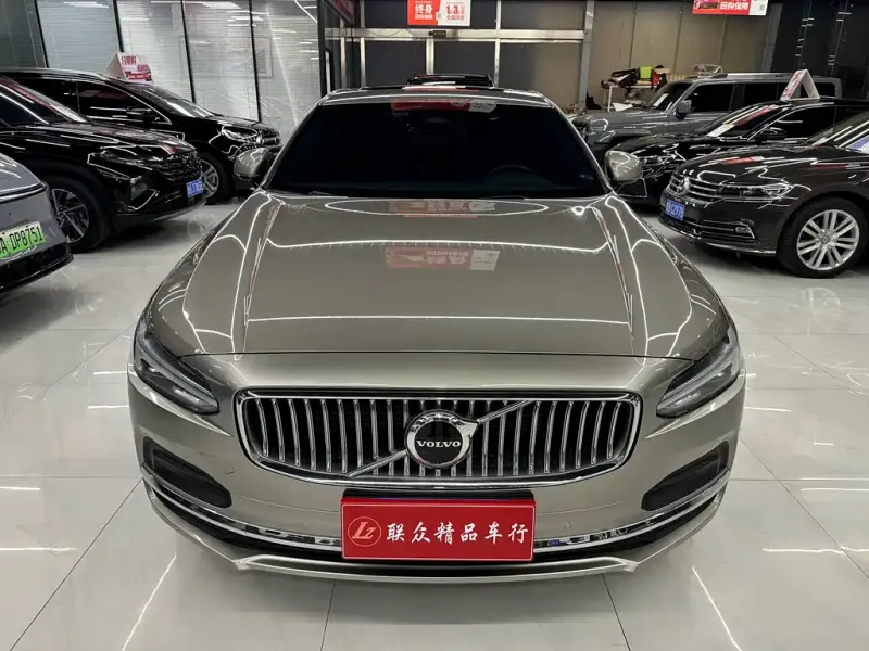 Volvo S90, 2022