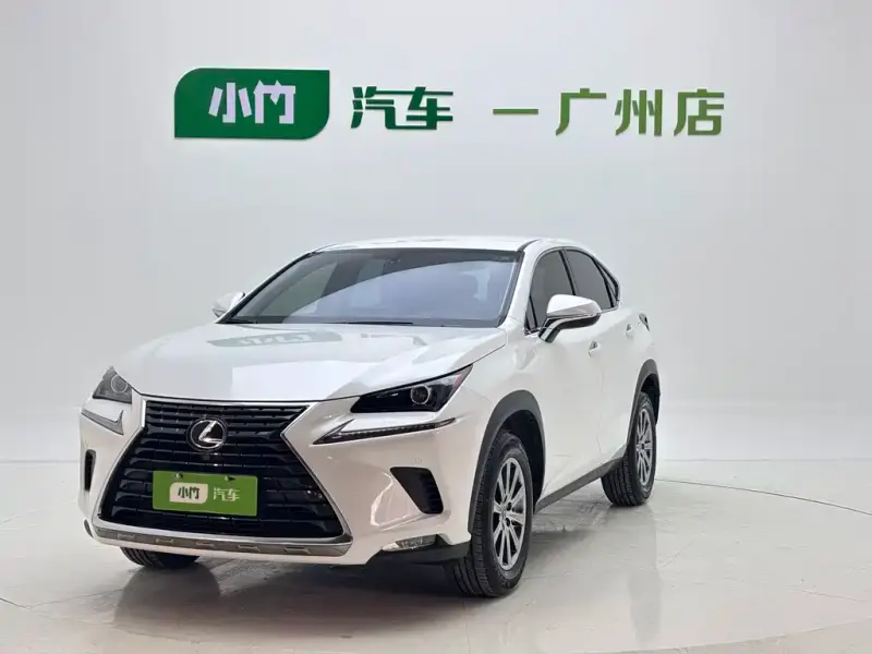 Lexus NX, 2020