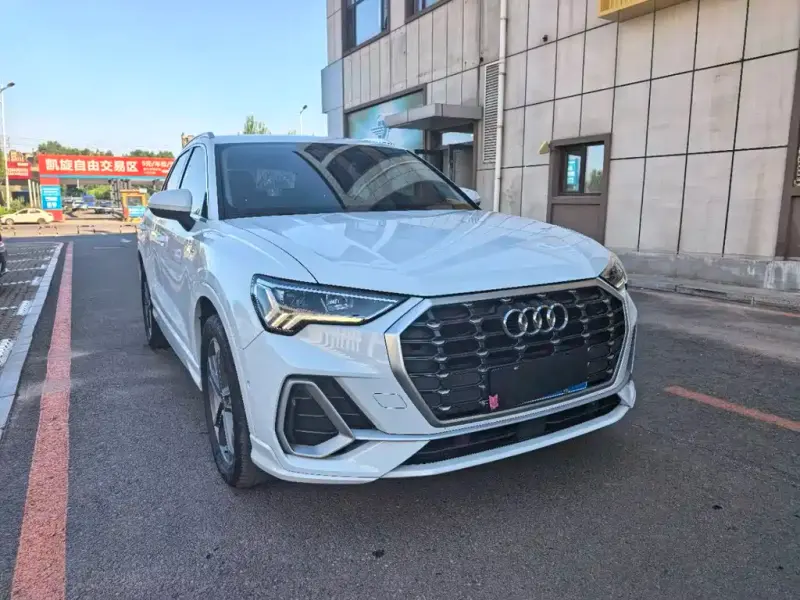 Audi Q3, 2023