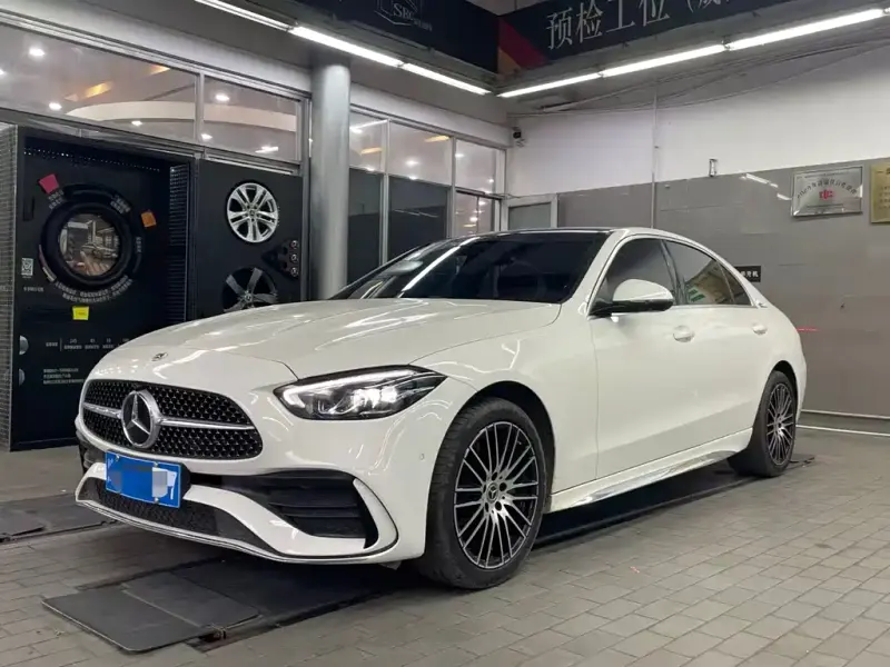 Mercedes-Benz C-Class, 2024