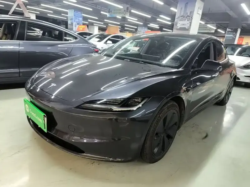 Tesla Model 3, 2024