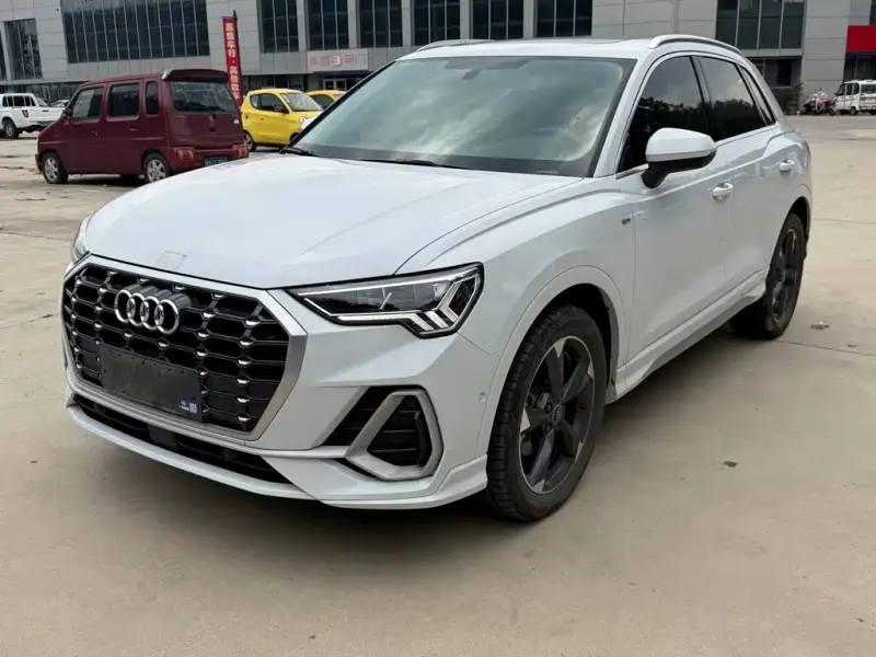 Audi Q3, 2022