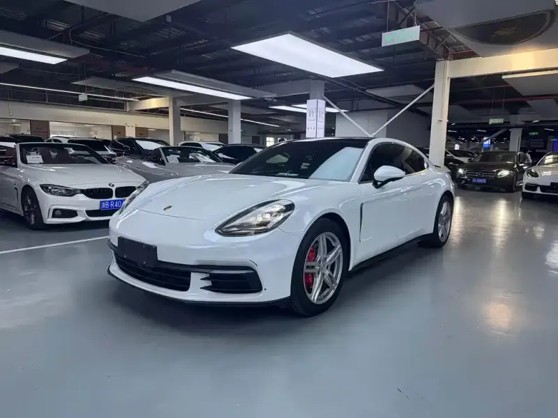 Porsche Panamera, 2017