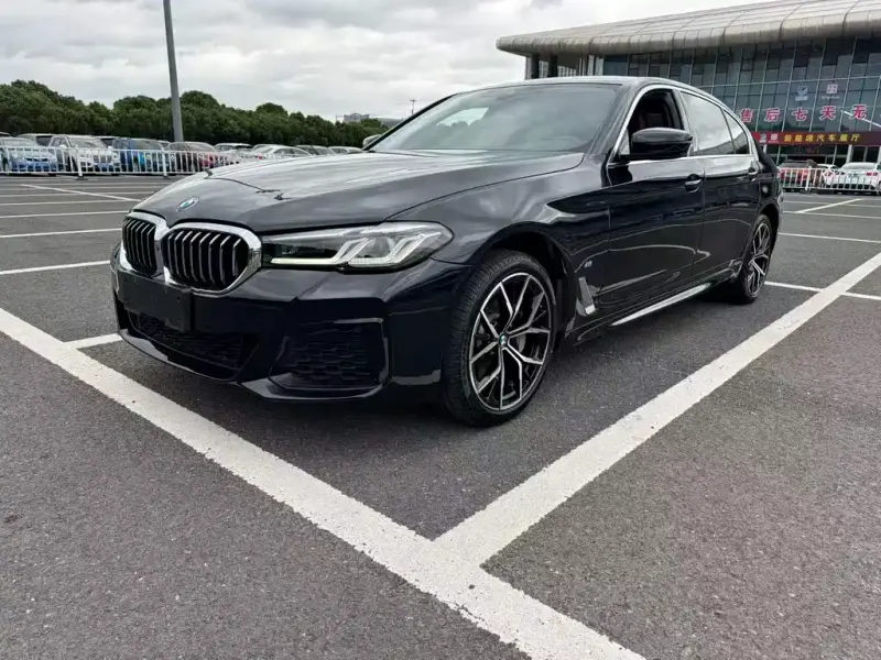 BMW 5 Series, 2022