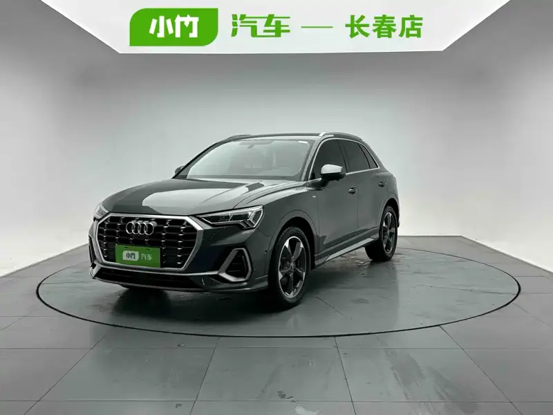 Audi Q3, 2022