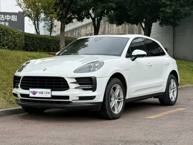 Porsche Macan, 2021