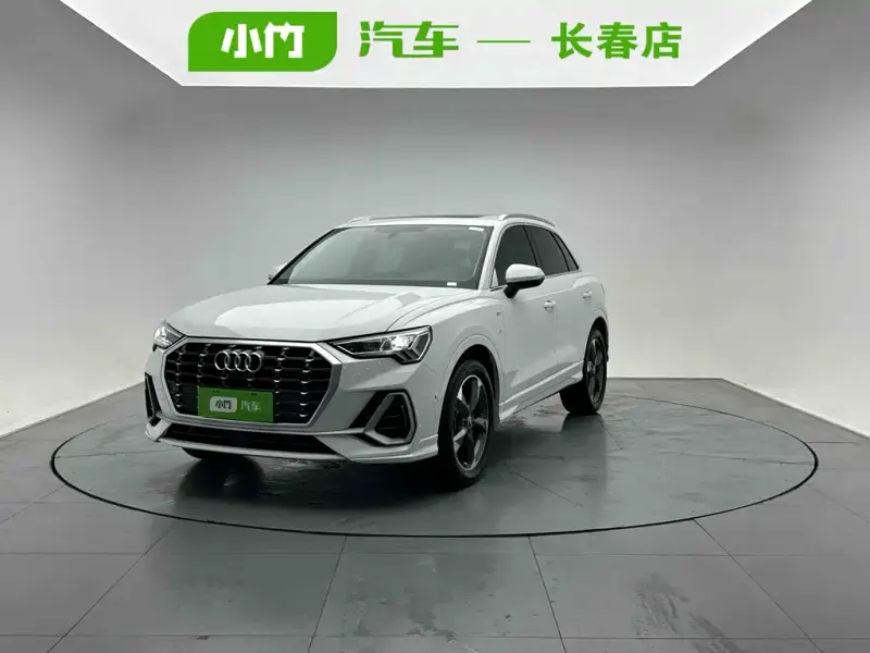 Audi Q3, 2023