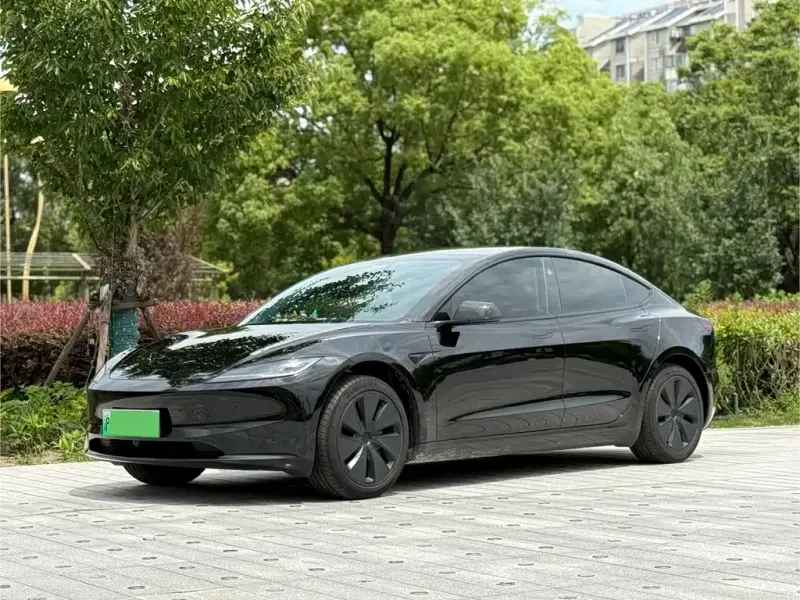 Tesla Model 3, 2025
