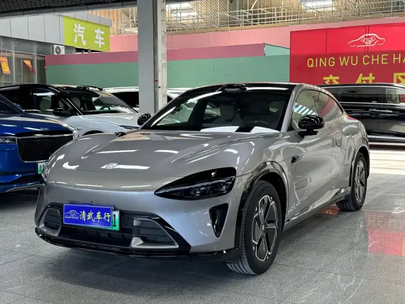 Xiaomi YU7, 2025