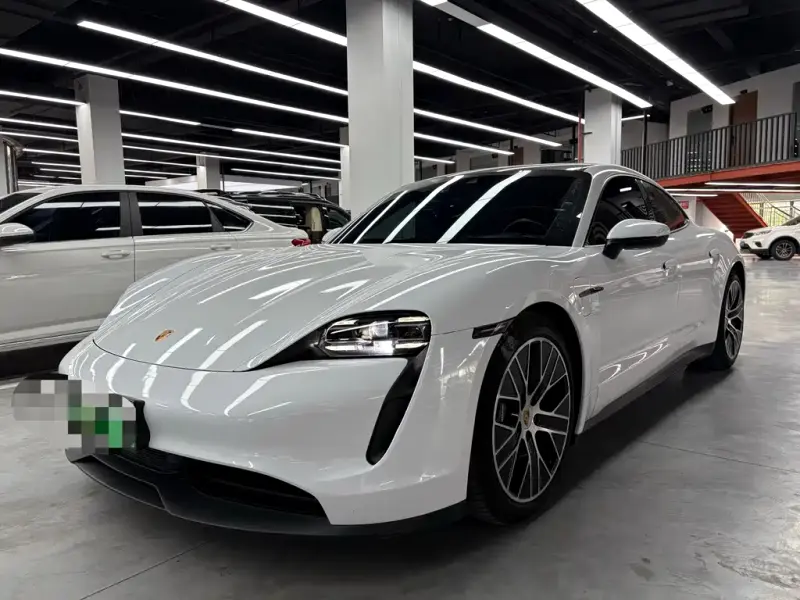Porsche Taycan, 2021