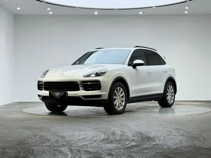 Porsche Cayenne Hybrid, 2019