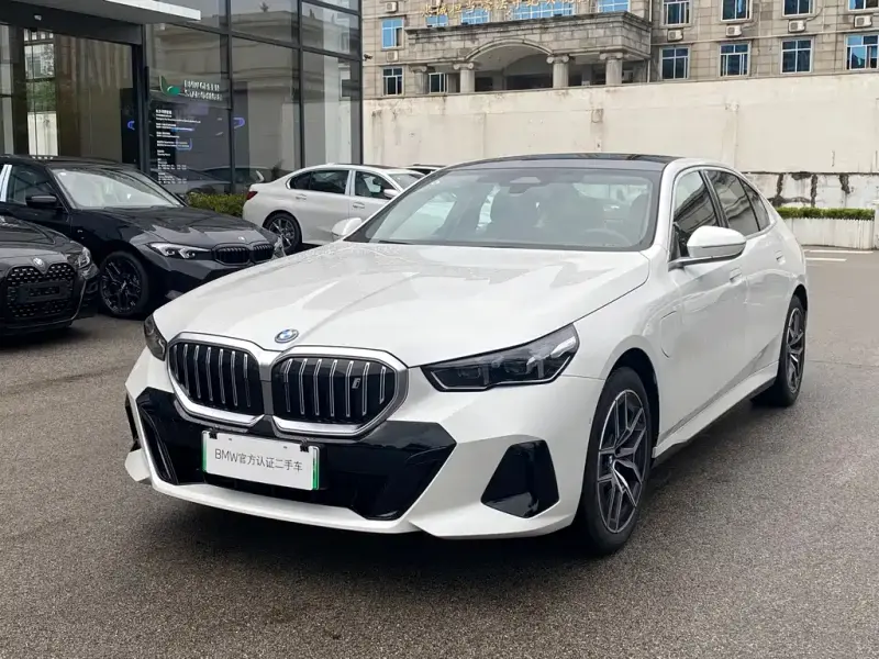 BMW i5, 2026