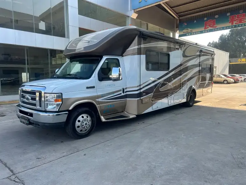 Ford E350, 2012