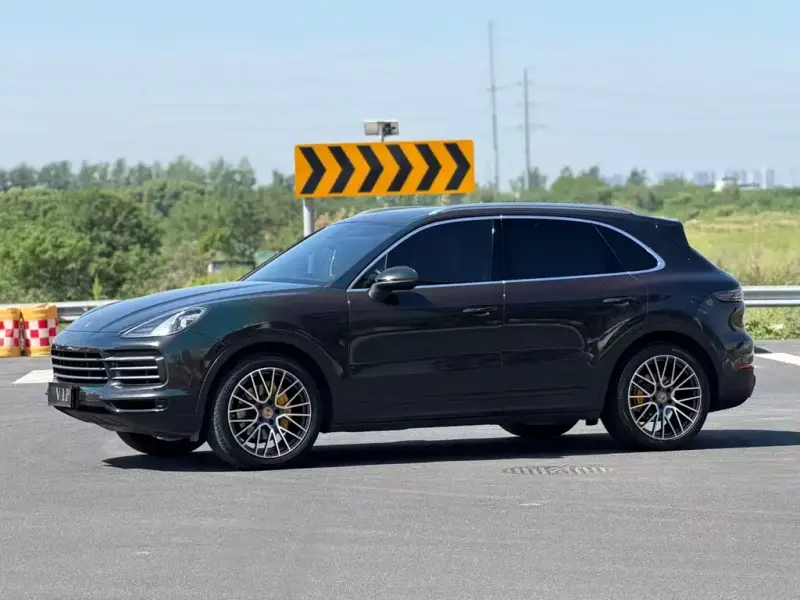Porsche Cayenne, 2020
