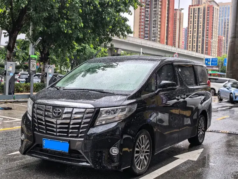 Toyota Alphard, 2017