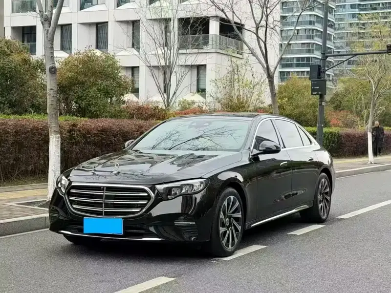 Mercedes-Benz E-Class, 2025