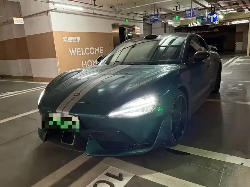 Xiaomi SU7 Ultra, 2025