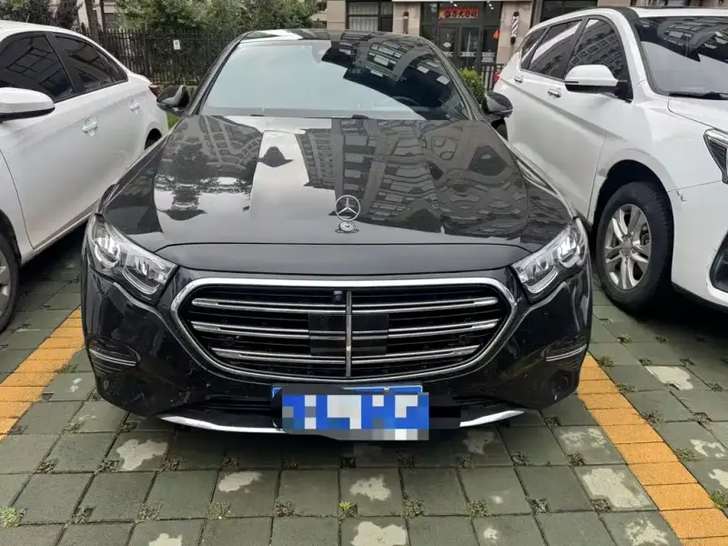 Mercedes-Benz E-Class, 2025