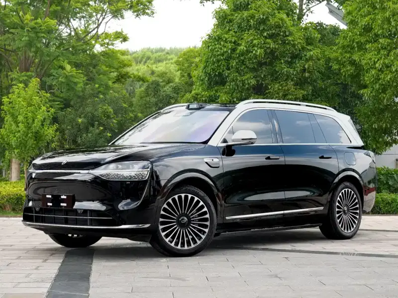 AITO M9, 2025