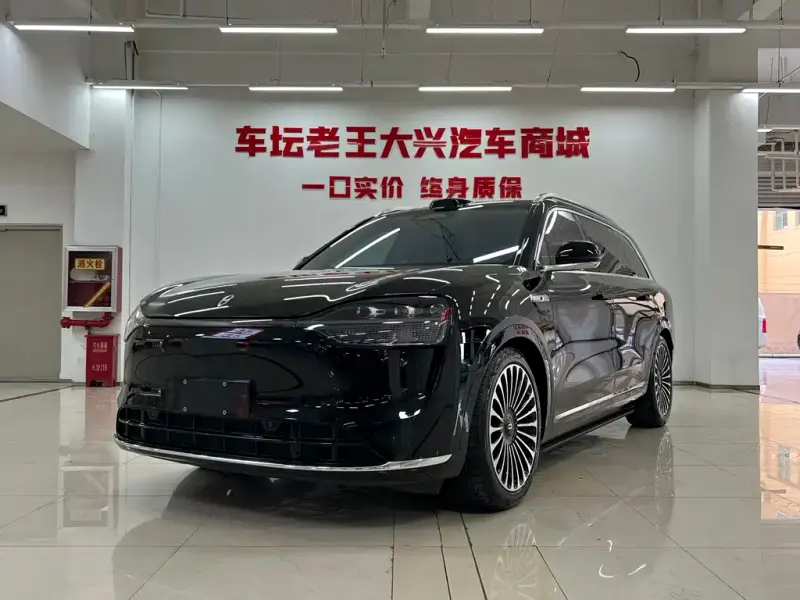 AITO M9, 2025