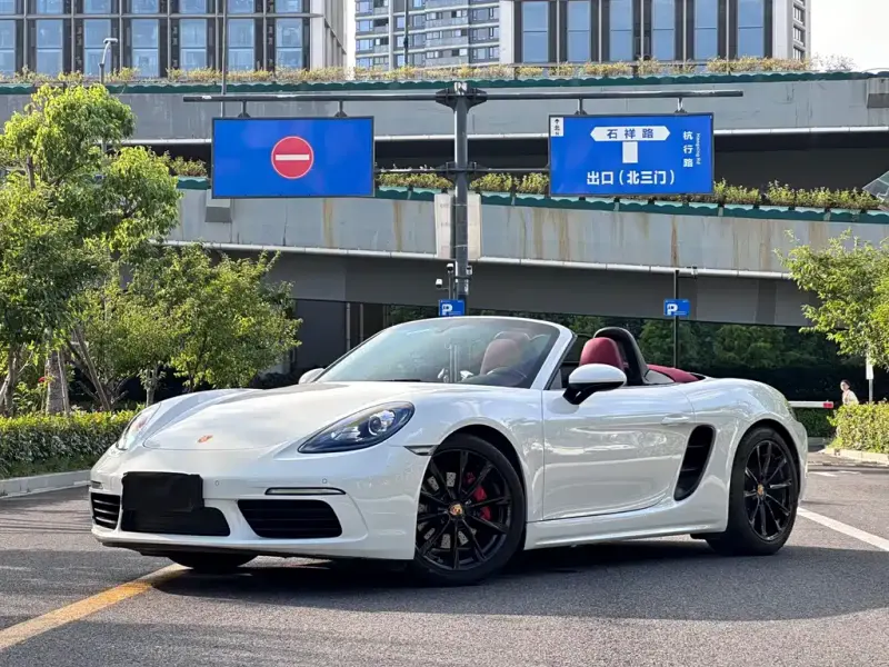 Porsche 718, 2022