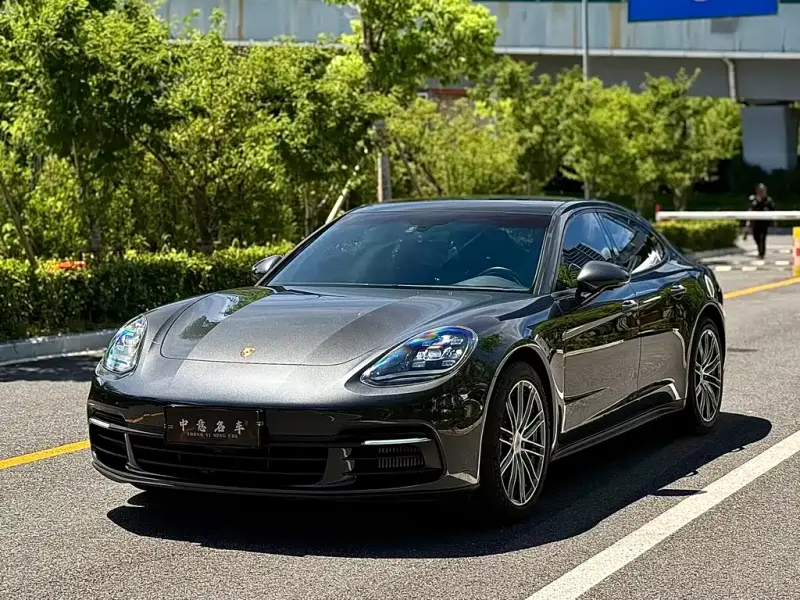 Porsche Panamera, 2019