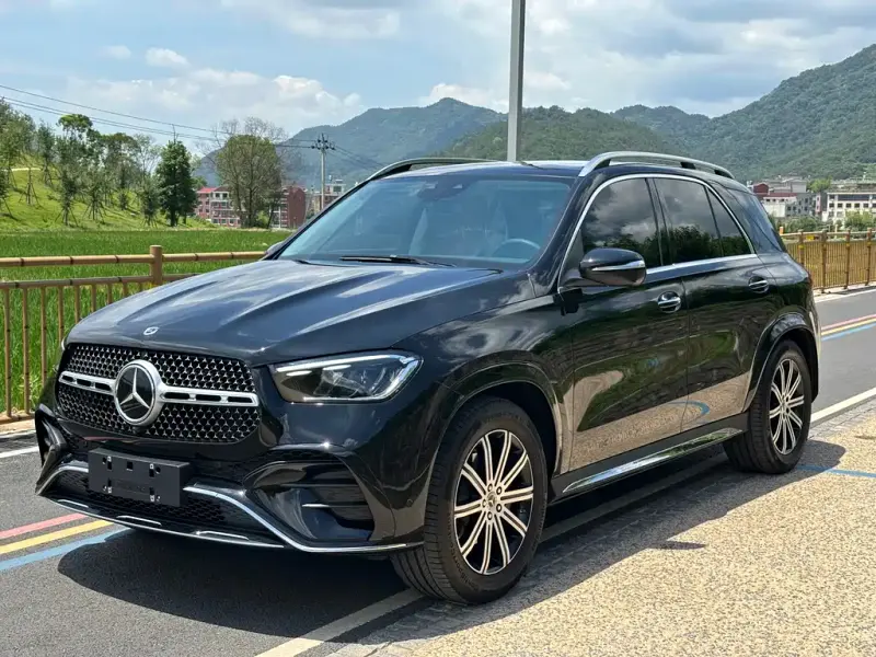 Mercedes-Benz GLE( ), 2024