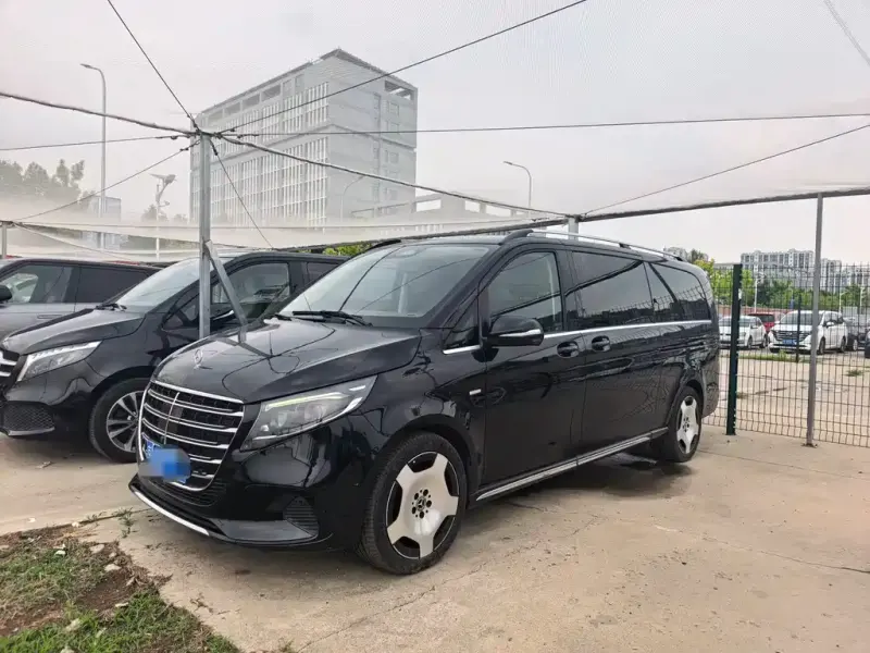 Mercedes-Benz V-Class, 2025