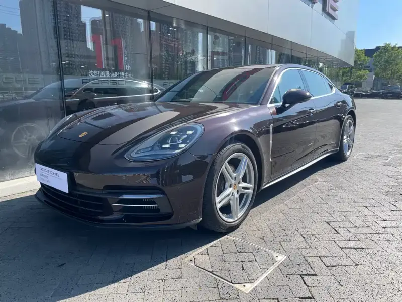 Porsche Panamera, 2019