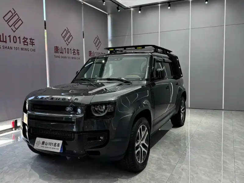 Land Rover Defender, 2024