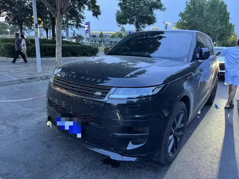 Land Rover Sport, 2025