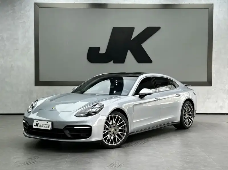 Porsche Panamera, 2022