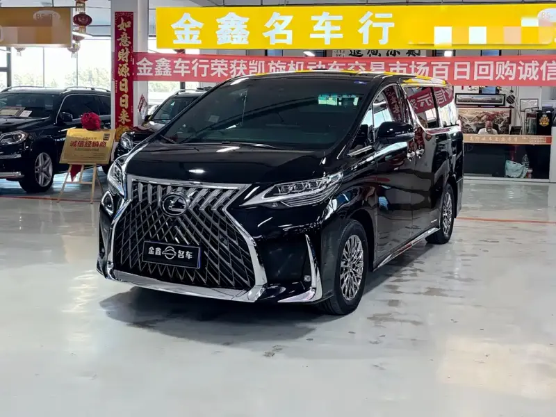 Lexus LM, 2021