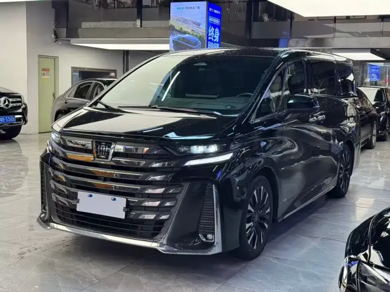 Toyota Vellfire, 2024