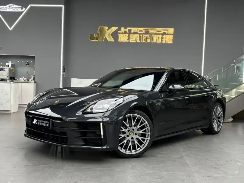 Porsche Panamera, 2025